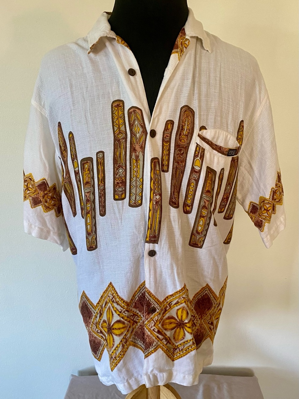 Vintage 1998 GOTCHA Hawaiian / Aloha Shirt — Maui, Hawaii — Men’s Large
